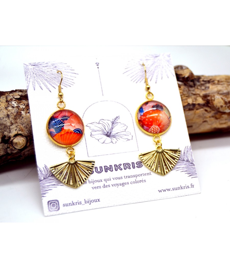 Sublimez votre style avec ces boucles d'oreilles pendantes : motifs floraux en aquarelle