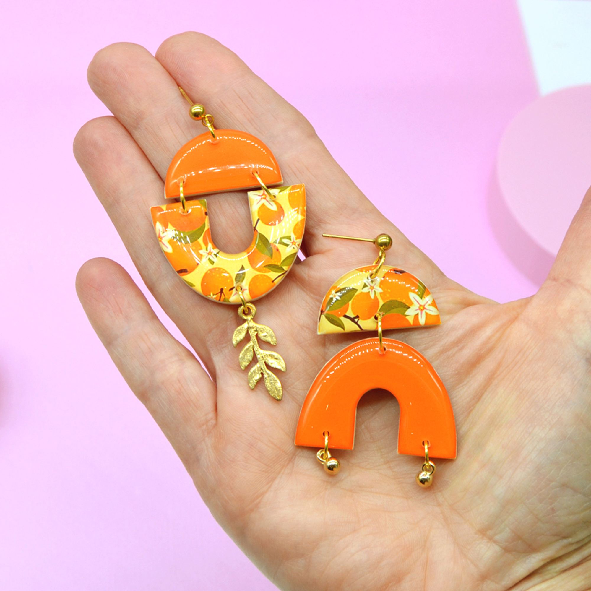 Boucles d'oreilles asymétriques motif fruit orange