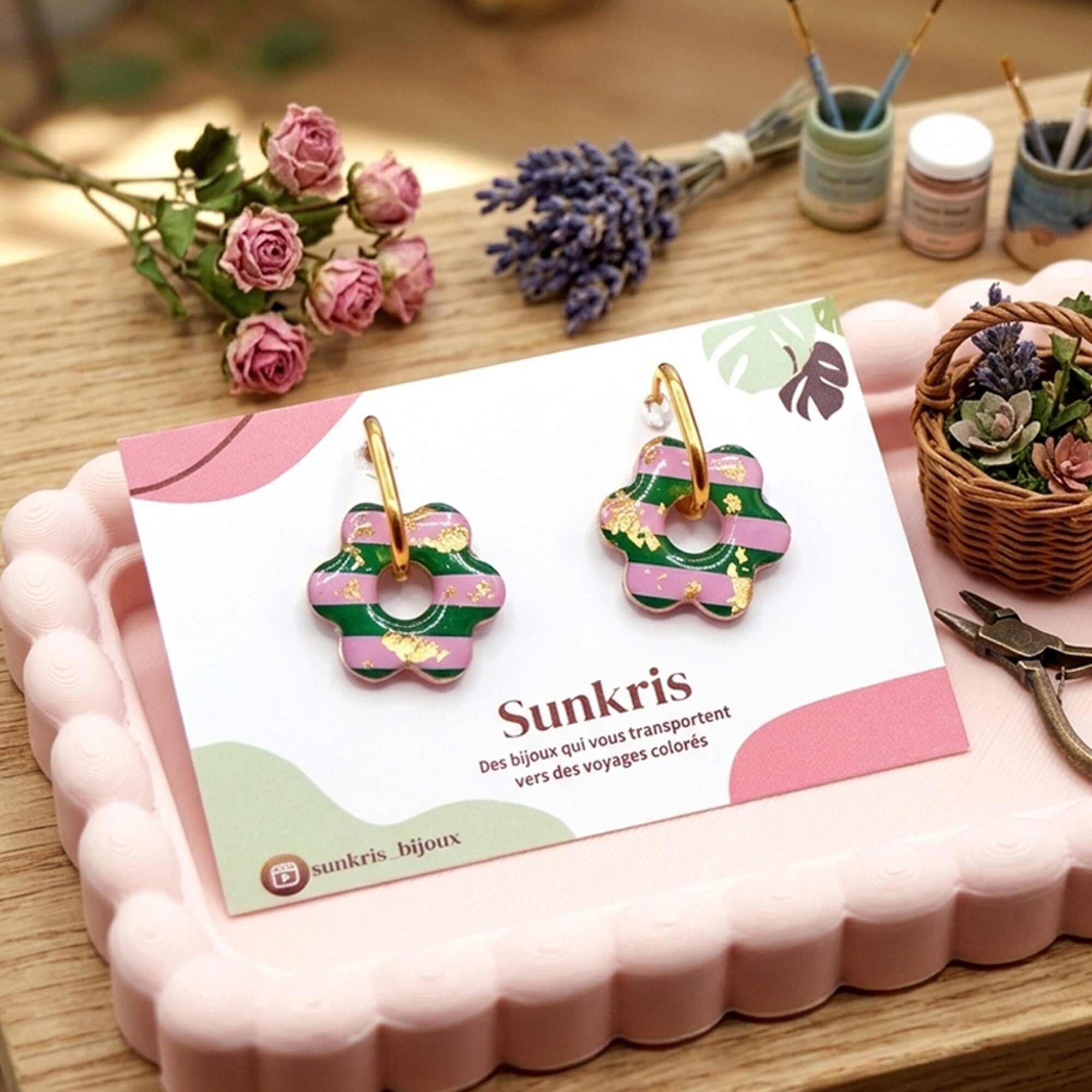 Boucles d'oreilles fleur rayée vert et rose