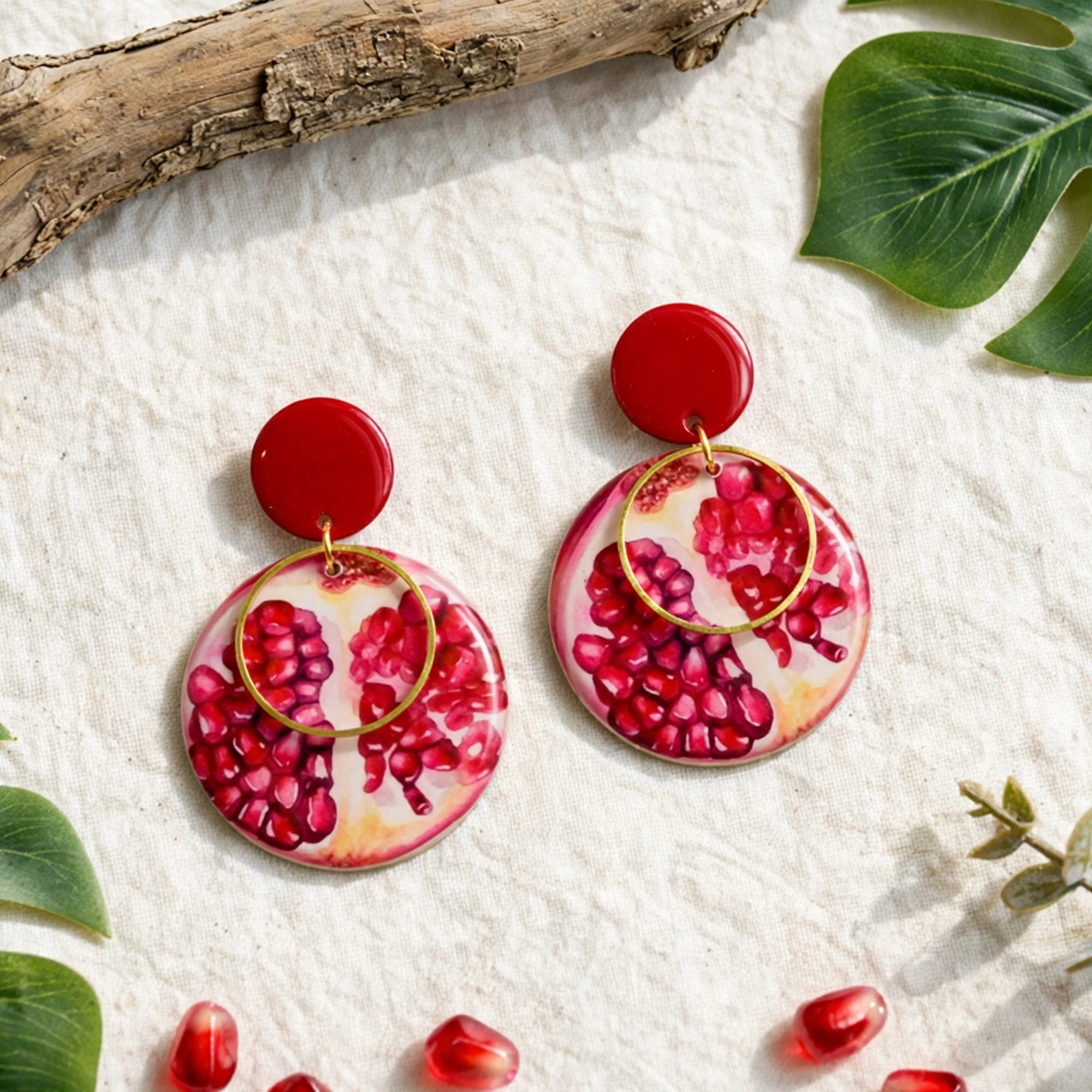 Boucles d'oreilles grenade rouge