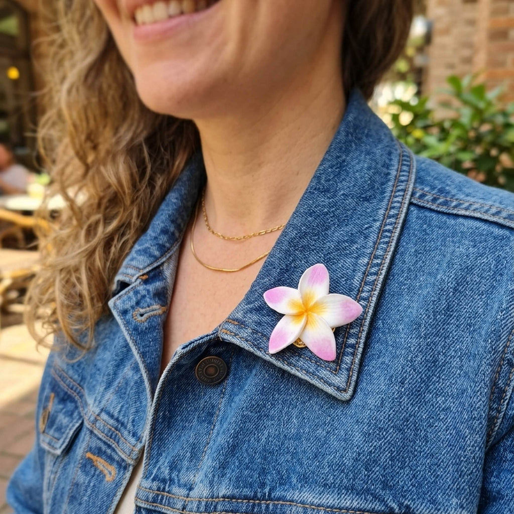 Broche frangipanier rose