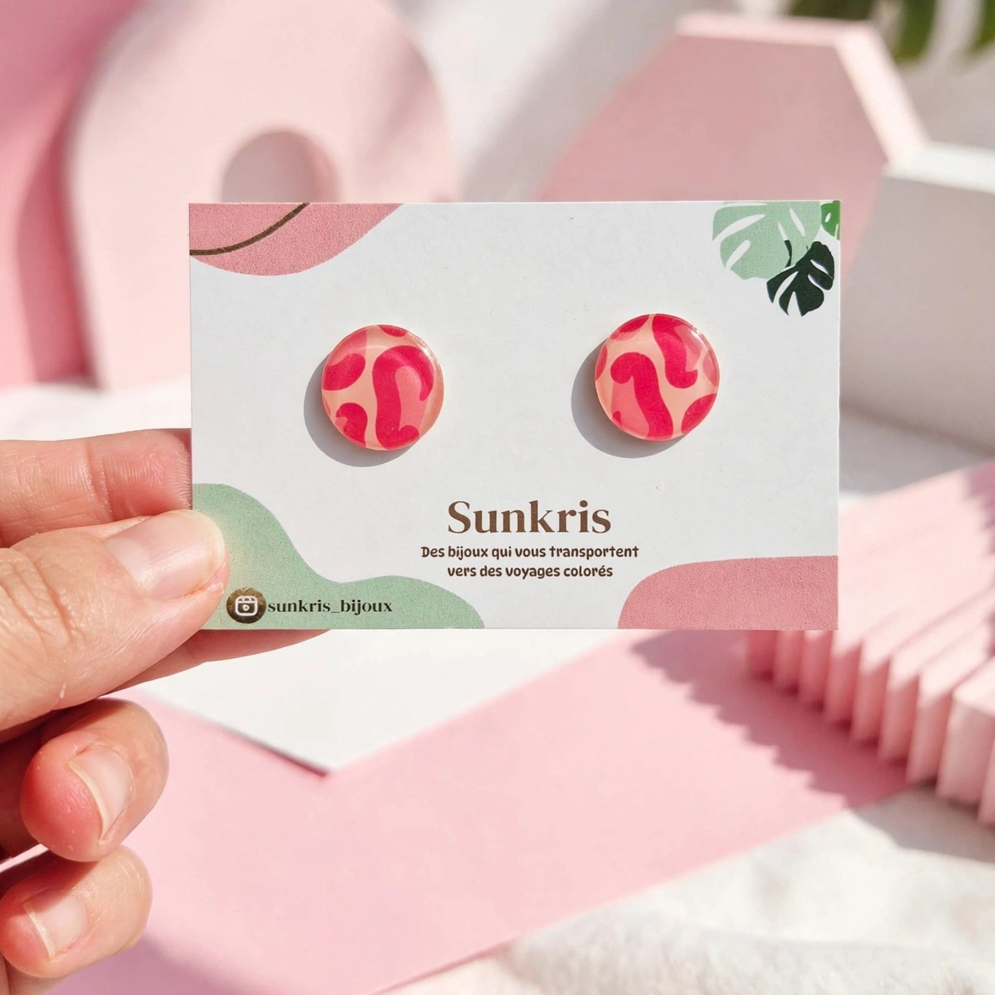 Puces d'oreilles rondes rose et rouge